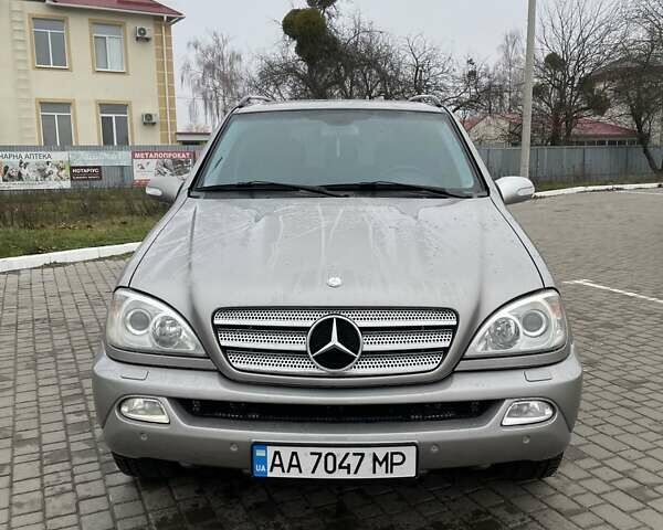 Серый Мерседес М-Класс, объемом двигателя 2.69 л и пробегом 383 тыс. км за 9800 $, фото 17 на Automoto.ua