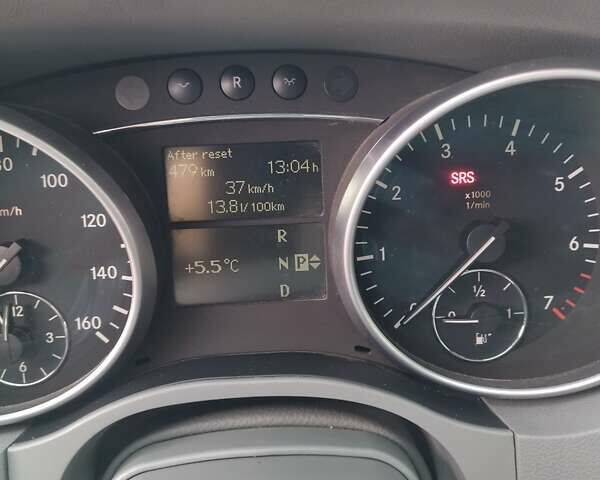 Серый Мерседес М-Класс, объемом двигателя 3.5 л и пробегом 228 тыс. км за 10500 $, фото 6 на Automoto.ua