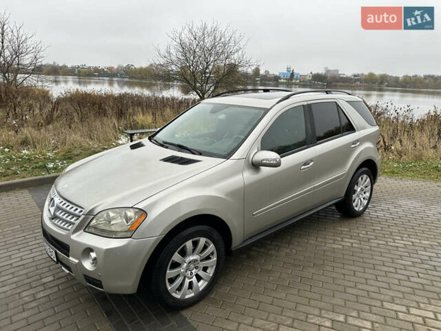 Серый Мерседес М-Класс, объемом двигателя 3.5 л и пробегом 305 тыс. км за 7190 $, фото 6 на Automoto.ua