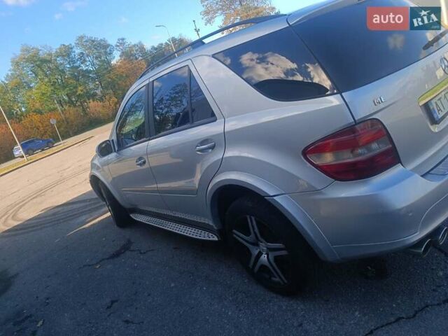 Мерседес М-Класс 2006 в Ивано-Франковске на Automoto.ua Серый Мерседес М-Класс, объемом двигателя 3.5 л и пробегом 280 тыс. км за 8599 $, фото 13 на Automoto.ua