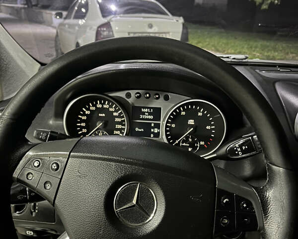 Сірий Мерседес М-Клас, об'ємом двигуна 3 л та пробігом 315 тис. км за 10700 $, фото 13 на Automoto.ua