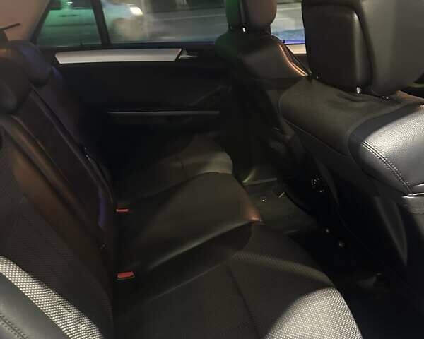 Серый Мерседес М-Класс, объемом двигателя 0 л и пробегом 320 тыс. км за 6200 $, фото 10 на Automoto.ua