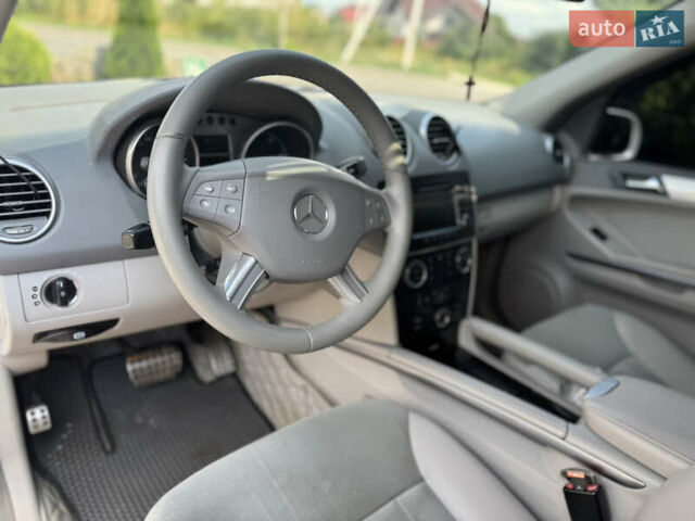 Серый Мерседес М-Класс, объемом двигателя 3.01 л и пробегом 280 тыс. км за 10900 $, фото 12 на Automoto.ua