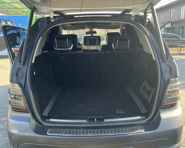 Серый Мерседес М-Класс, объемом двигателя 6.21 л и пробегом 250 тыс. км за 14500 $, фото 25 на Automoto.ua