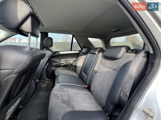 Серый Мерседес М-Класс, объемом двигателя 3 л и пробегом 345 тыс. км за 12400 $, фото 19 на Automoto.ua