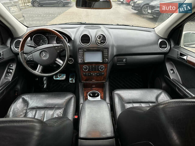 Серый Мерседес М-Класс, объемом двигателя 3.5 л и пробегом 305 тыс. км за 7190 $, фото 9 на Automoto.ua