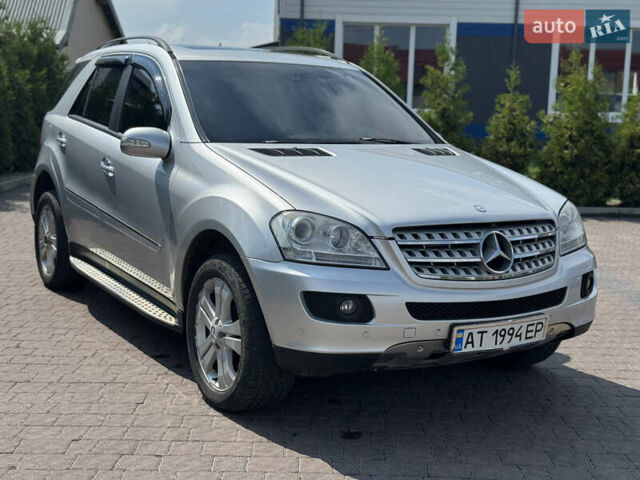 Серый Мерседес М-Класс, объемом двигателя 3.01 л и пробегом 280 тыс. км за 10900 $, фото 3 на Automoto.ua