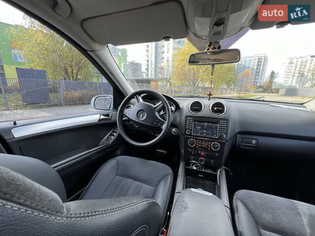 Серый Мерседес М-Класс, объемом двигателя 3 л и пробегом 345 тыс. км за 12400 $, фото 14 на Automoto.ua