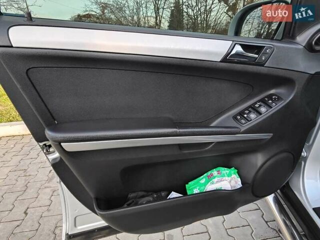 Серый Мерседес М-Класс, объемом двигателя 3 л и пробегом 265 тыс. км за 12300 $, фото 11 на Automoto.ua