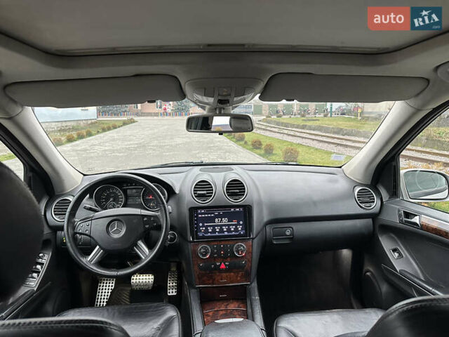 Серый Мерседес М-Класс, объемом двигателя 3 л и пробегом 321 тыс. км за 5600 $, фото 4 на Automoto.ua