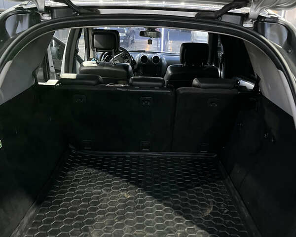 Сірий Мерседес М-Клас, об'ємом двигуна 3 л та пробігом 315 тис. км за 10700 $, фото 16 на Automoto.ua