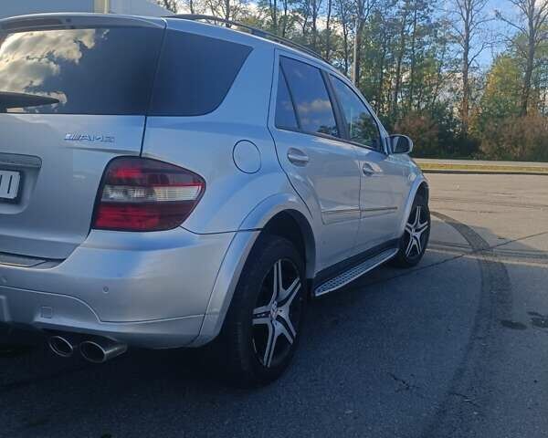 Мерседес М-Класс 2006 в Ивано-Франковске на Automoto.ua Серый Мерседес М-Класс, объемом двигателя 3.5 л и пробегом 280 тыс. км за 8599 $, фото 6 на Automoto.ua