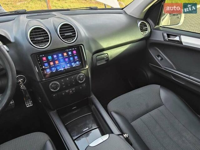 Серый Мерседес М-Класс, объемом двигателя 3 л и пробегом 265 тыс. км за 12300 $, фото 15 на Automoto.ua