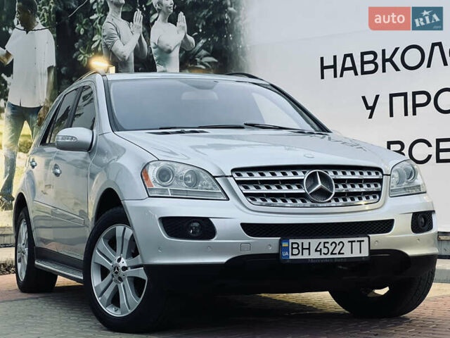 Сірий Мерседес М-Клас, об'ємом двигуна 3.5 л та пробігом 240 тис. км за 9700 $, фото 7 на Automoto.ua