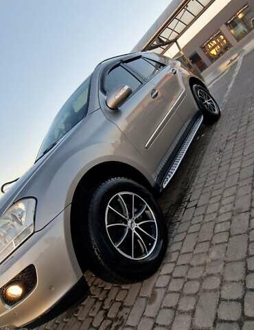 Серый Мерседес М-Класс, объемом двигателя 2.99 л и пробегом 290 тыс. км за 9500 $, фото 3 на Automoto.ua