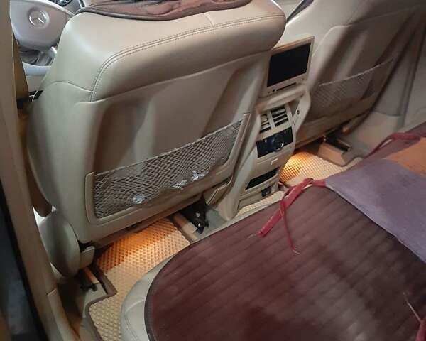 Серый Мерседес М-Класс, объемом двигателя 3.5 л и пробегом 250 тыс. км за 9000 $, фото 11 на Automoto.ua