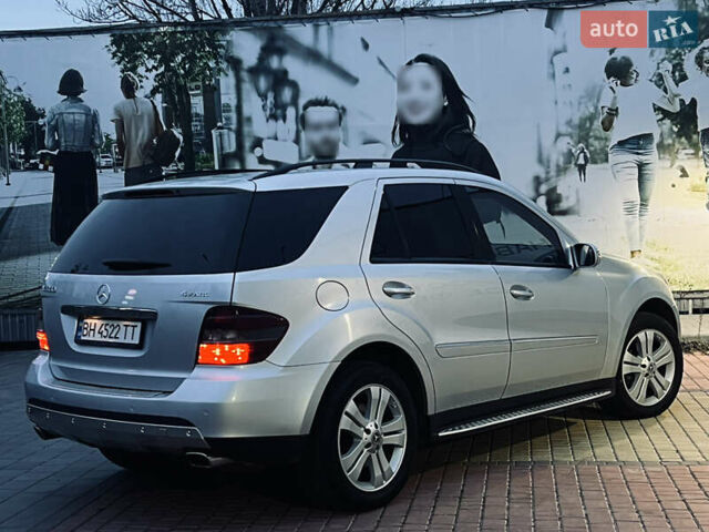 Сірий Мерседес М-Клас, об'ємом двигуна 3.5 л та пробігом 240 тис. км за 9700 $, фото 22 на Automoto.ua