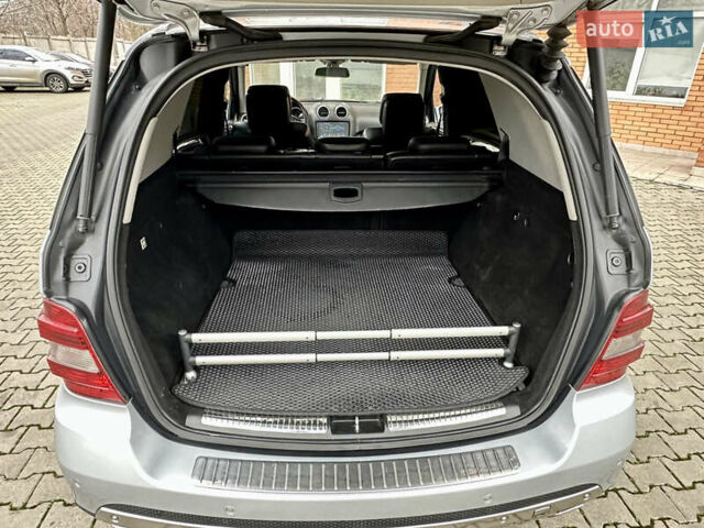 Серый Мерседес М-Класс, объемом двигателя 3.5 л и пробегом 240 тыс. км за 9800 $, фото 45 на Automoto.ua