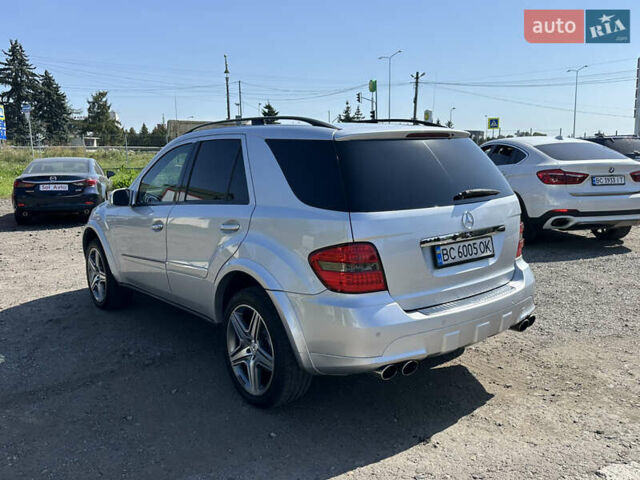 Сірий Мерседес М-Клас, об'ємом двигуна 2.99 л та пробігом 320 тис. км за 13000 $, фото 7 на Automoto.ua