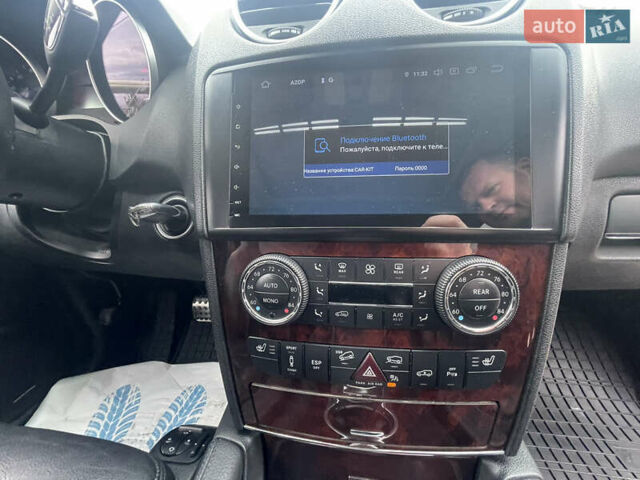 Серый Мерседес М-Класс, объемом двигателя 3.5 л и пробегом 250 тыс. км за 8500 $, фото 20 на Automoto.ua