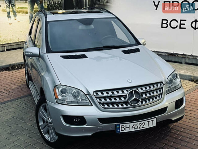 Сірий Мерседес М-Клас, об'ємом двигуна 3.5 л та пробігом 240 тис. км за 9700 $, фото 11 на Automoto.ua