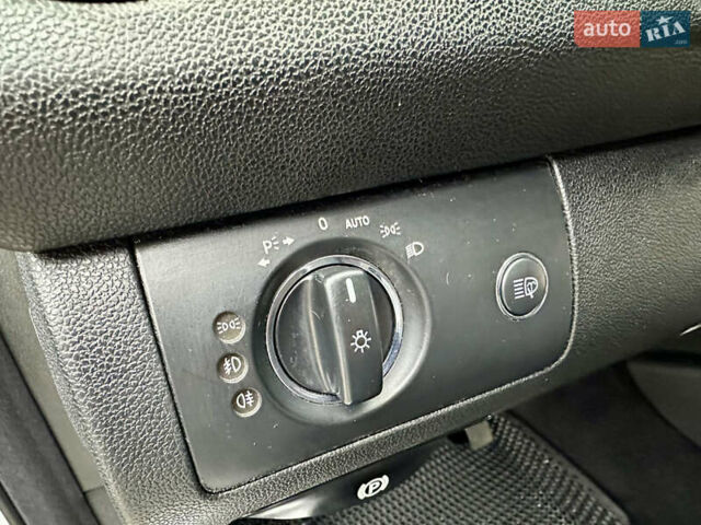 Серый Мерседес М-Класс, объемом двигателя 3.5 л и пробегом 240 тыс. км за 9800 $, фото 25 на Automoto.ua