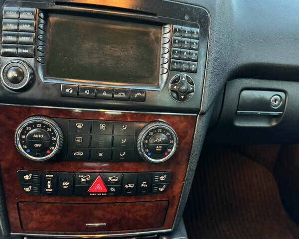 Сірий Мерседес М-Клас, об'ємом двигуна 2.99 л та пробігом 262 тис. км за 10700 $, фото 12 на Automoto.ua