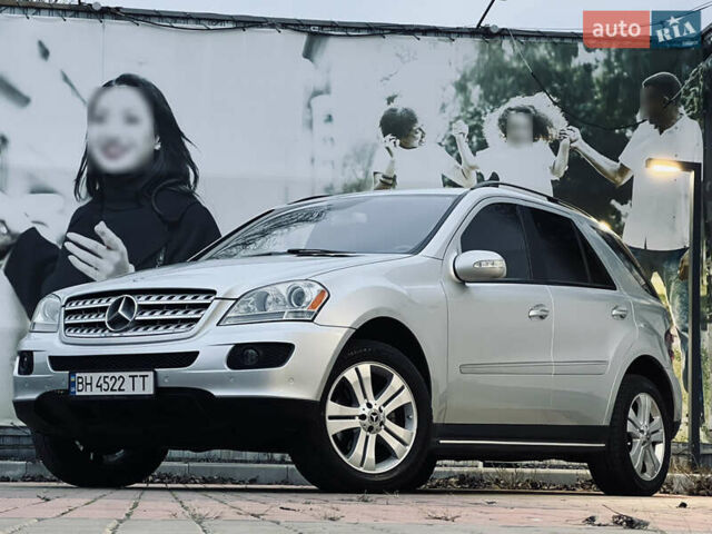 Сірий Мерседес М-Клас, об'ємом двигуна 3.5 л та пробігом 240 тис. км за 9700 $, фото 3 на Automoto.ua