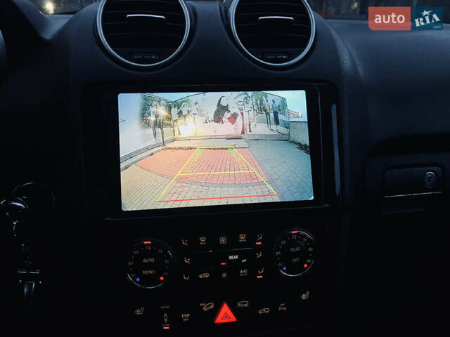 Сірий Мерседес М-Клас, об'ємом двигуна 3.5 л та пробігом 240 тис. км за 9700 $, фото 28 на Automoto.ua