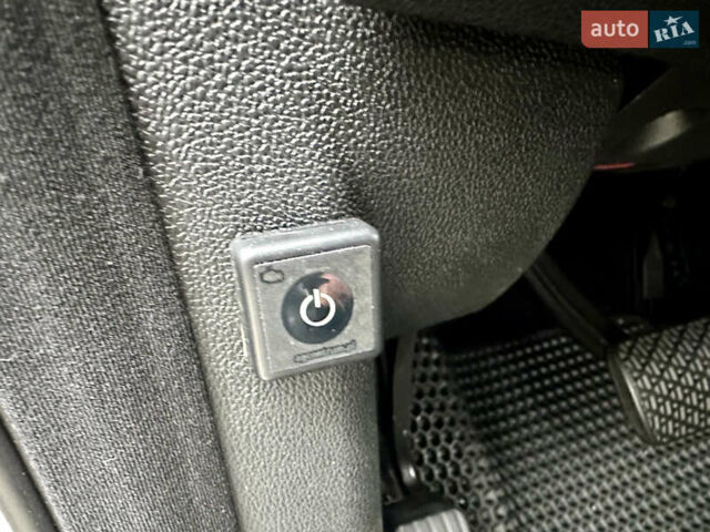 Серый Мерседес М-Класс, объемом двигателя 3.5 л и пробегом 240 тыс. км за 9800 $, фото 26 на Automoto.ua