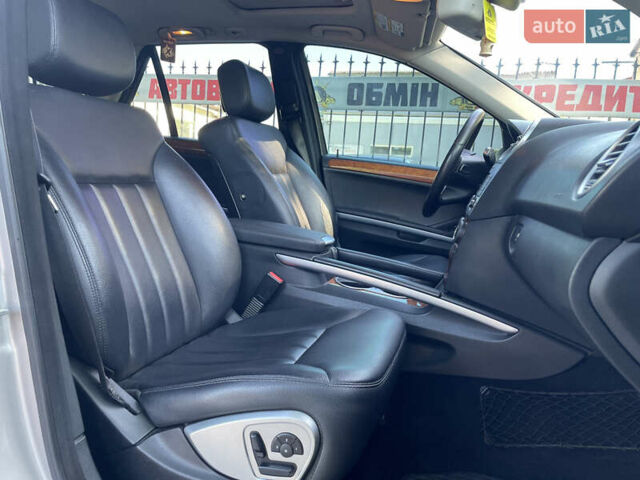 Серый Мерседес М-Класс, объемом двигателя 3.5 л и пробегом 258 тыс. км за 8999 $, фото 9 на Automoto.ua