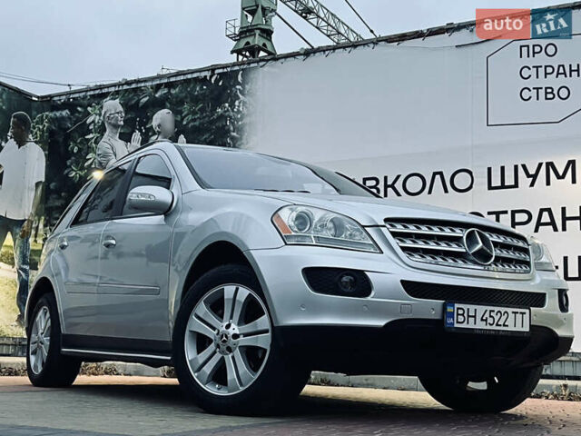 Сірий Мерседес М-Клас, об'ємом двигуна 3.5 л та пробігом 240 тис. км за 9700 $, фото 10 на Automoto.ua