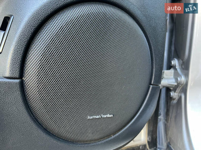 Серый Мерседес М-Класс, объемом двигателя 3.5 л и пробегом 258 тыс. км за 8999 $, фото 13 на Automoto.ua