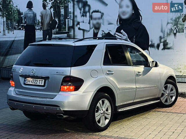 Сірий Мерседес М-Клас, об'ємом двигуна 3.5 л та пробігом 240 тис. км за 9700 $, фото 20 на Automoto.ua