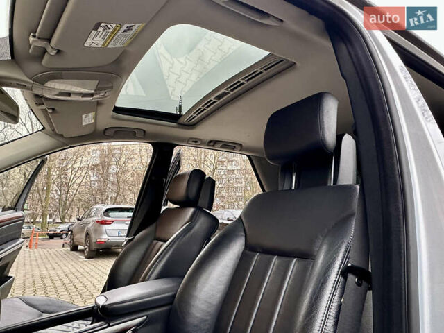 Серый Мерседес М-Класс, объемом двигателя 3.5 л и пробегом 240 тыс. км за 9800 $, фото 24 на Automoto.ua