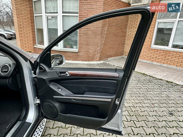 Серый Мерседес М-Класс, объемом двигателя 3.5 л и пробегом 240 тыс. км за 9800 $, фото 41 на Automoto.ua