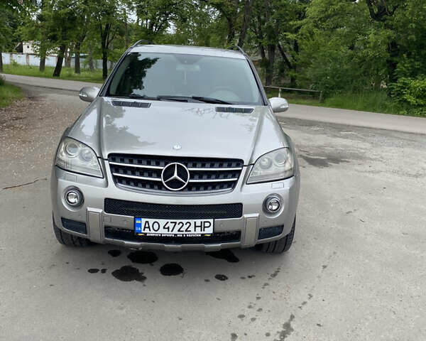 Сірий Мерседес М-Клас, об'ємом двигуна 2.99 л та пробігом 300 тис. км за 11700 $, фото 3 на Automoto.ua