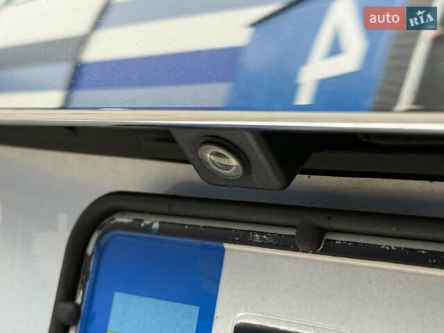 Серый Мерседес М-Класс, объемом двигателя 3.5 л и пробегом 223 тыс. км за 9999 $, фото 25 на Automoto.ua