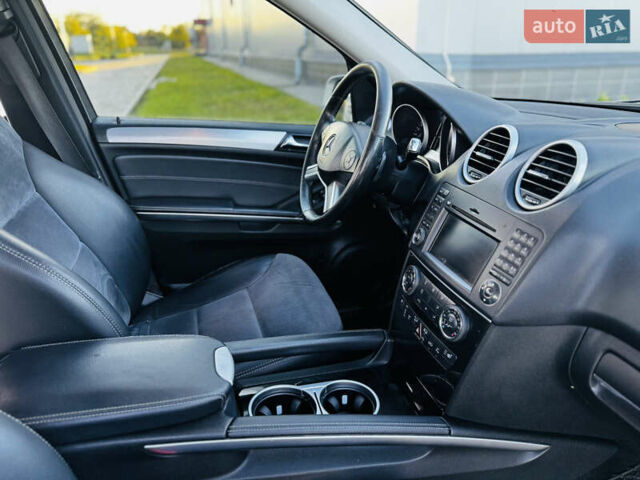 Сірий Мерседес М-Клас, об'ємом двигуна 3 л та пробігом 345 тис. км за 11499 $, фото 43 на Automoto.ua