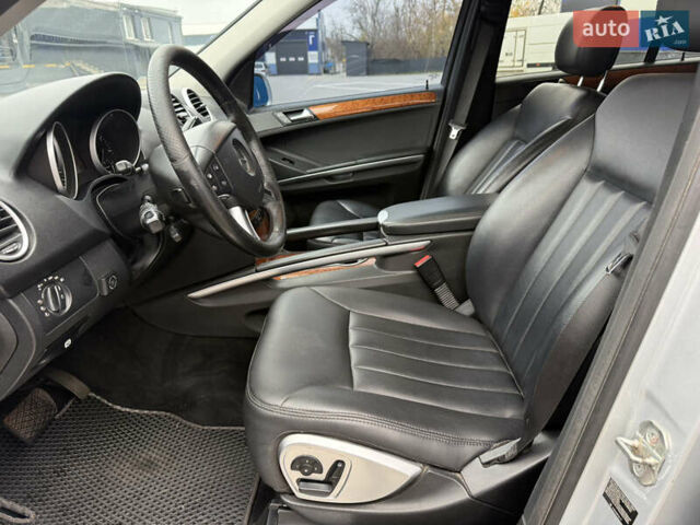 Сірий Мерседес М-Клас, об'ємом двигуна 3.5 л та пробігом 223 тис. км за 8999 $, фото 30 на Automoto.ua