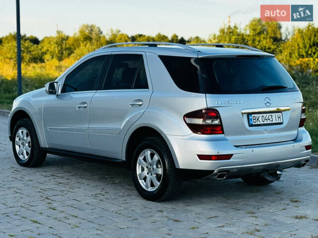 Сірий Мерседес М-Клас, об'ємом двигуна 3 л та пробігом 345 тис. км за 11499 $, фото 7 на Automoto.ua