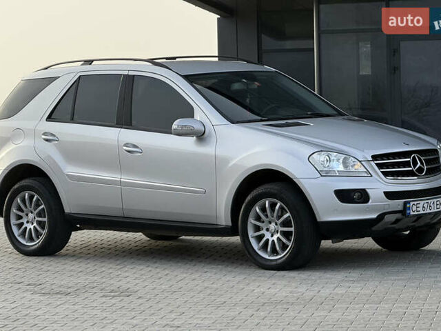 Серый Мерседес М-Класс, объемом двигателя 3 л и пробегом 275 тыс. км за 14800 $, фото 1 на Automoto.ua