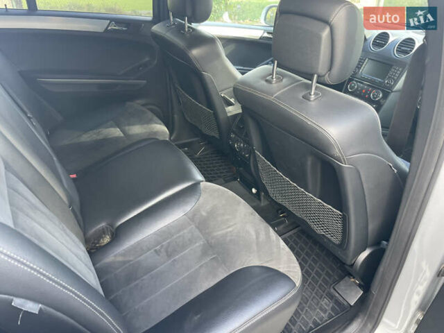 Серый Мерседес М-Класс, объемом двигателя 3.5 л и пробегом 210 тыс. км за 8400 $, фото 13 на Automoto.ua