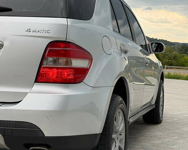 Серый Мерседес М-Класс, объемом двигателя 3 л и пробегом 275 тыс. км за 14800 $, фото 11 на Automoto.ua