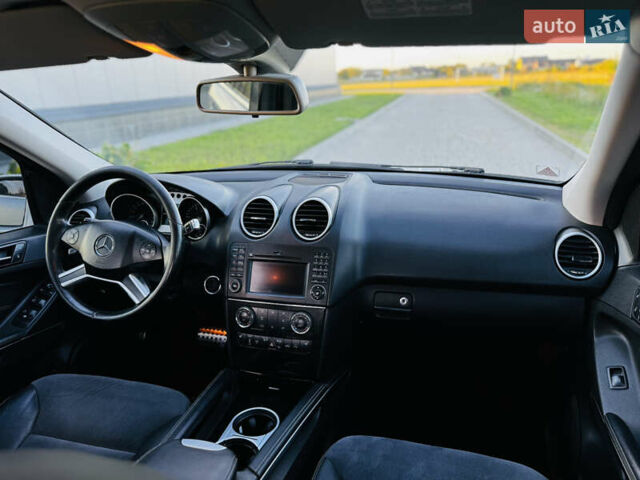 Сірий Мерседес М-Клас, об'ємом двигуна 3 л та пробігом 345 тис. км за 11499 $, фото 37 на Automoto.ua