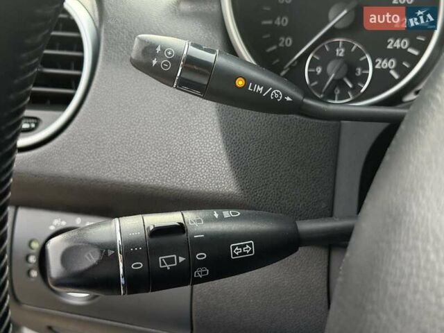 Серый Мерседес М-Класс, объемом двигателя 3 л и пробегом 406 тыс. км за 11000 $, фото 10 на Automoto.ua