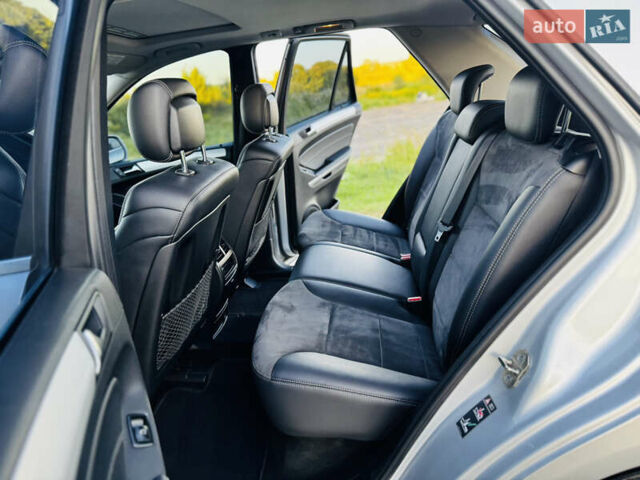 Сірий Мерседес М-Клас, об'ємом двигуна 3 л та пробігом 345 тис. км за 11499 $, фото 32 на Automoto.ua