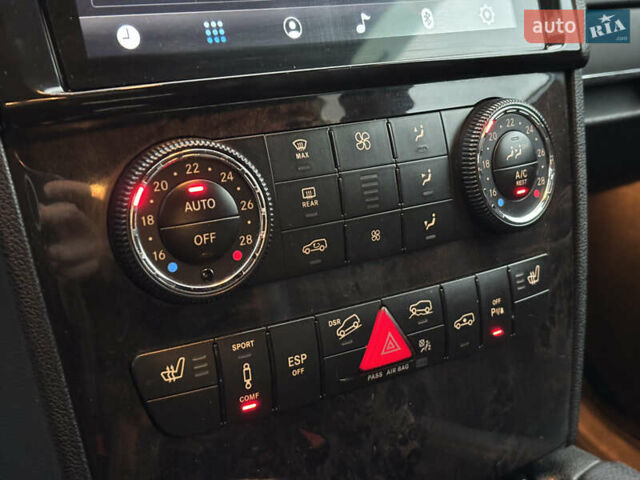 Серый Мерседес М-Класс, объемом двигателя 3 л и пробегом 406 тыс. км за 11000 $, фото 16 на Automoto.ua