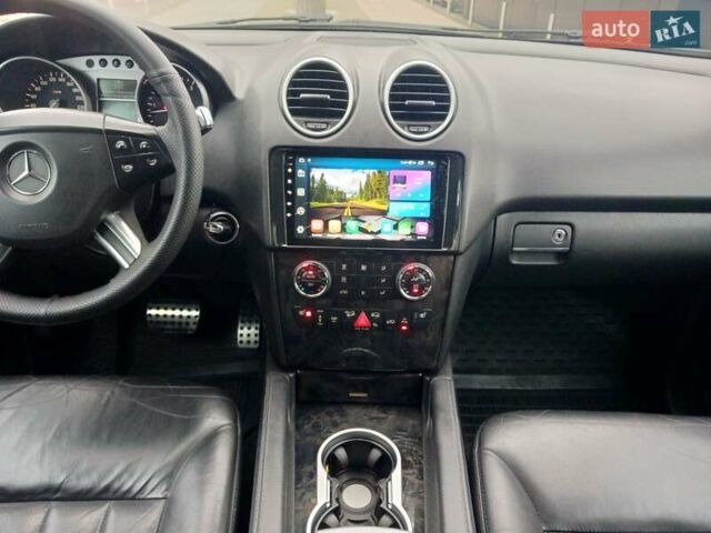 Серый Мерседес М-Класс, объемом двигателя 3 л и пробегом 406 тыс. км за 10500 $, фото 10 на Automoto.ua