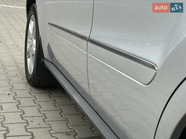 Серый Мерседес М-Класс, объемом двигателя 3.5 л и пробегом 223 тыс. км за 9999 $, фото 21 на Automoto.ua